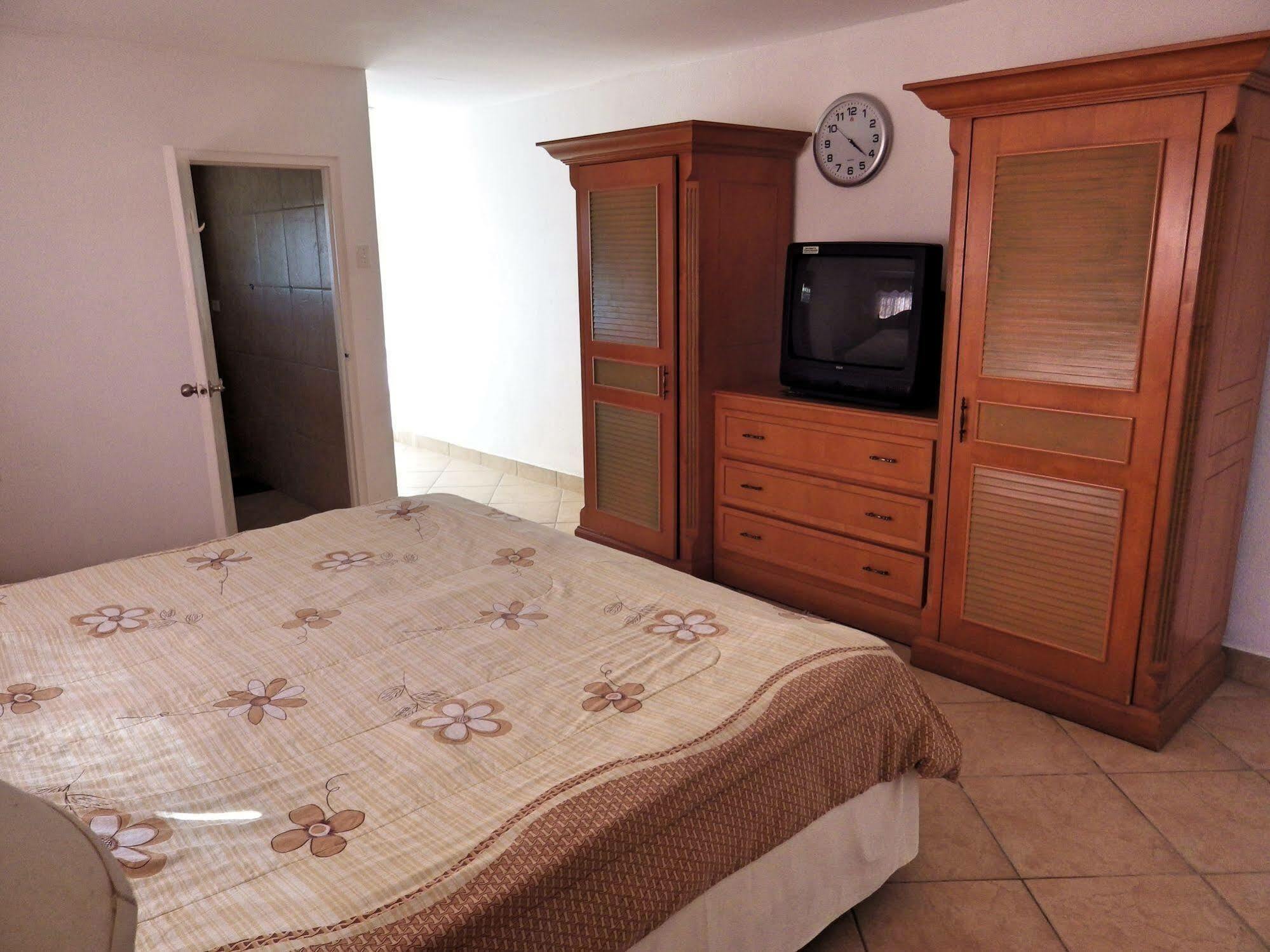 Aruba Cunucu Residence Палм Бийч Екстериор снимка