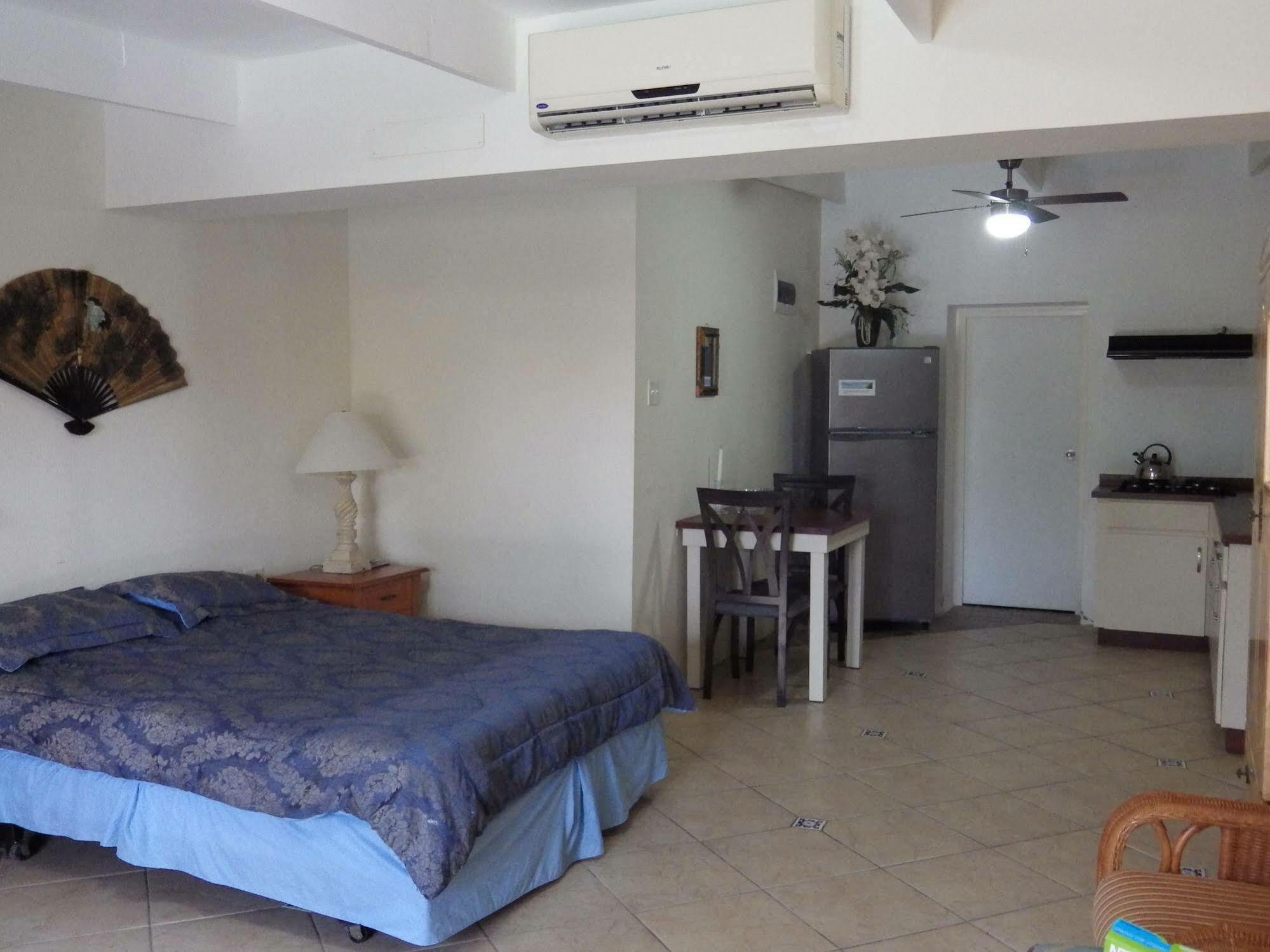 Aruba Cunucu Residence Палм Бийч Екстериор снимка